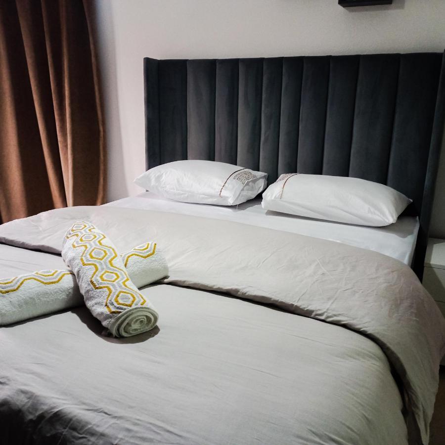 Nouveau Appartement Au Plein Centre-Ville En Face Hilton Tanger Extérieur photo