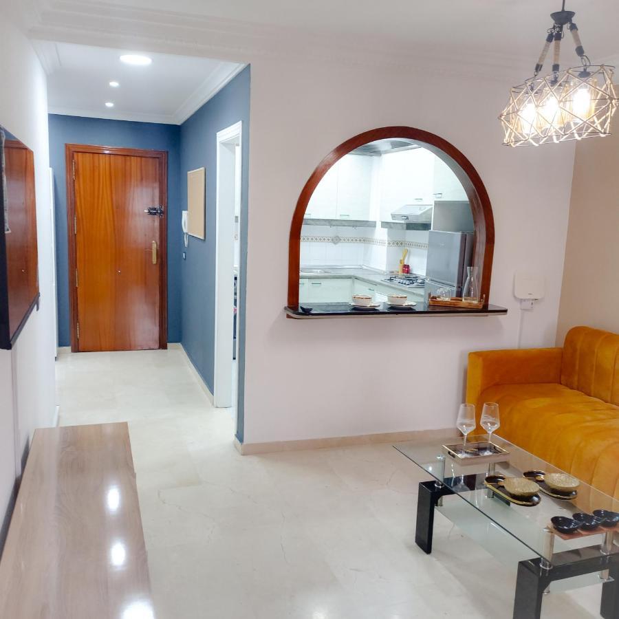 Nouveau Appartement Au Plein Centre-Ville En Face Hilton Tanger Extérieur photo