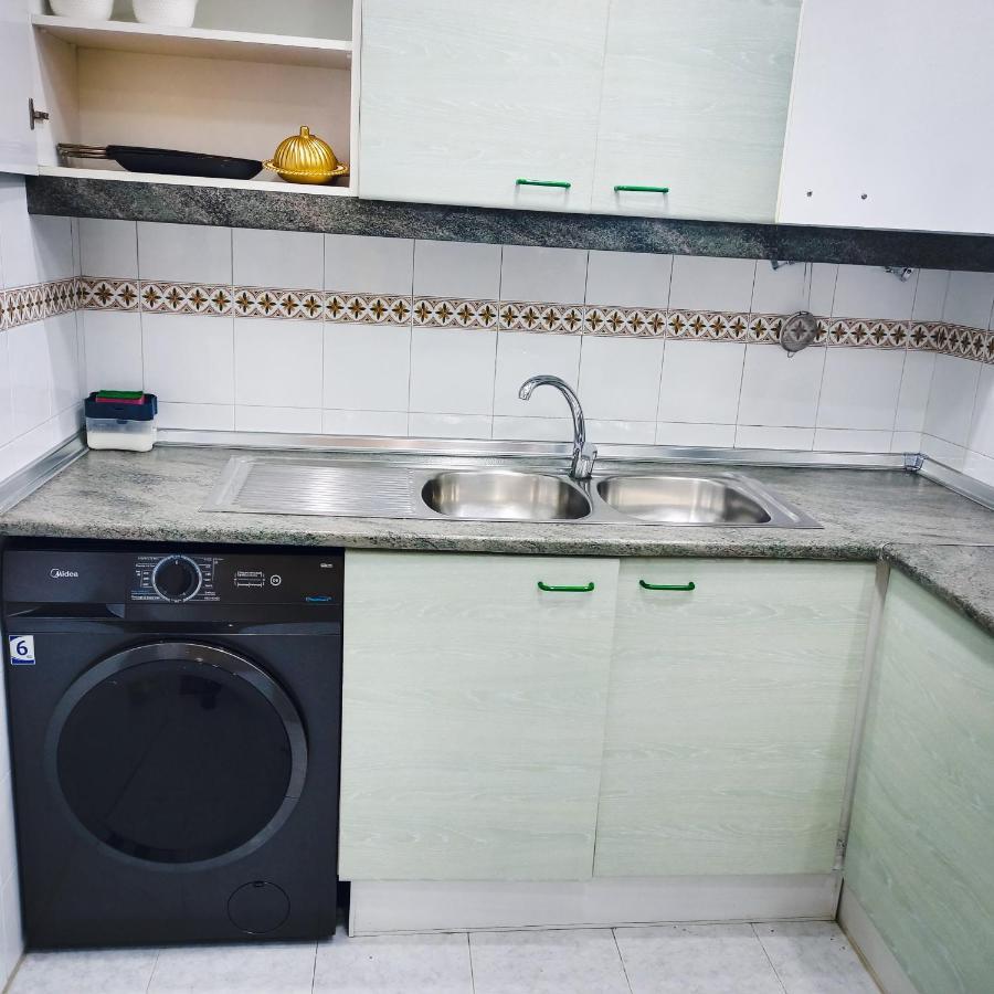 Nouveau Appartement Au Plein Centre-Ville En Face Hilton Tanger Extérieur photo